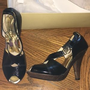 Michael Kors Fulton Cross Strap Wooden Clog Style Black Patent Leather Heels